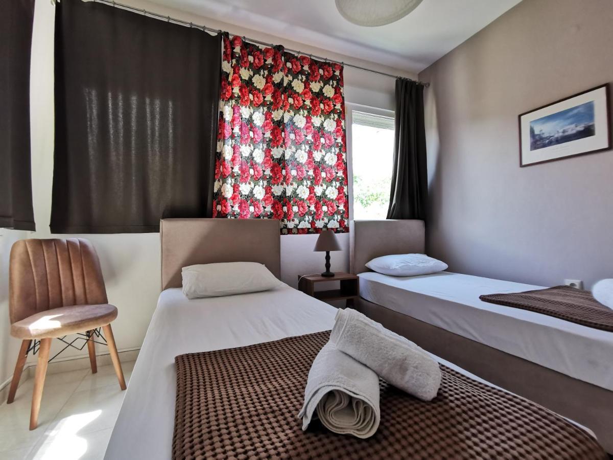 Palio Armonia Guest House Palaiontsiflikion Exterior photo
